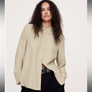 Banana Republic “The Perfect Silk Shirt” Size XL (NWOT)